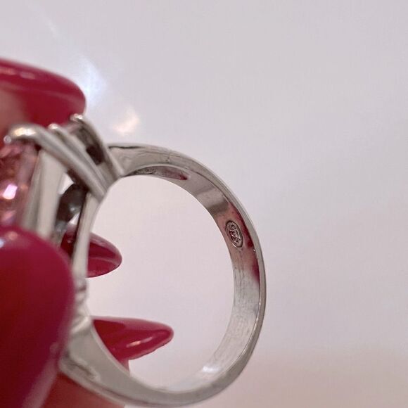 Sterling silver ring and pink sapphire looking stone. - Picture 5 of 7